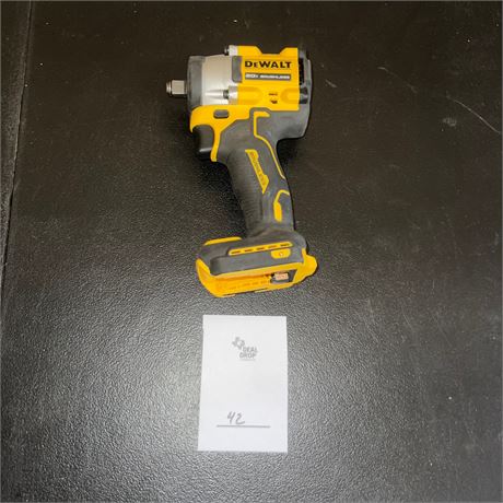 Retail $219.00 DEWALT ATOMIC 1/2 in. Impact Wrench Tool Only